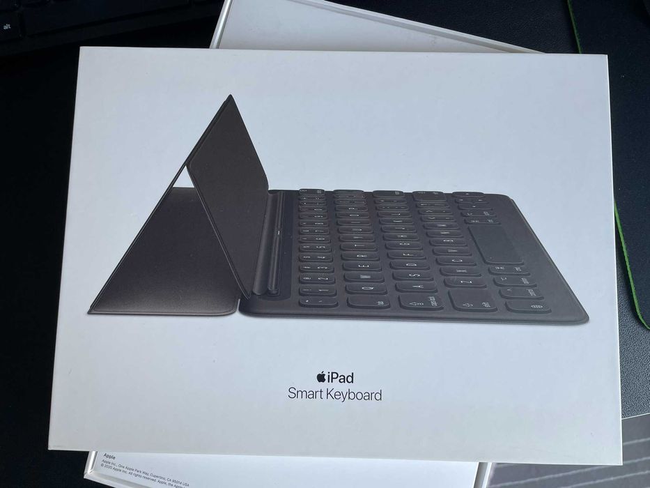 iPad 8th geração com apple pencil e keyboard