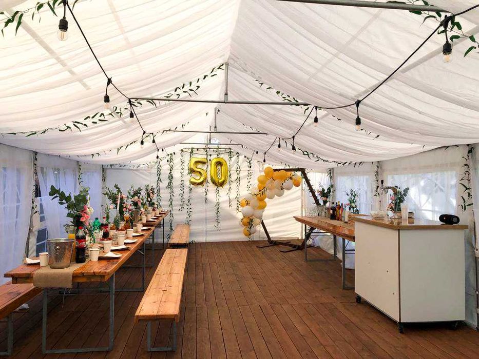 Wynajem Namiotów, Namioty na wesela, komunie - podłoga drewniana