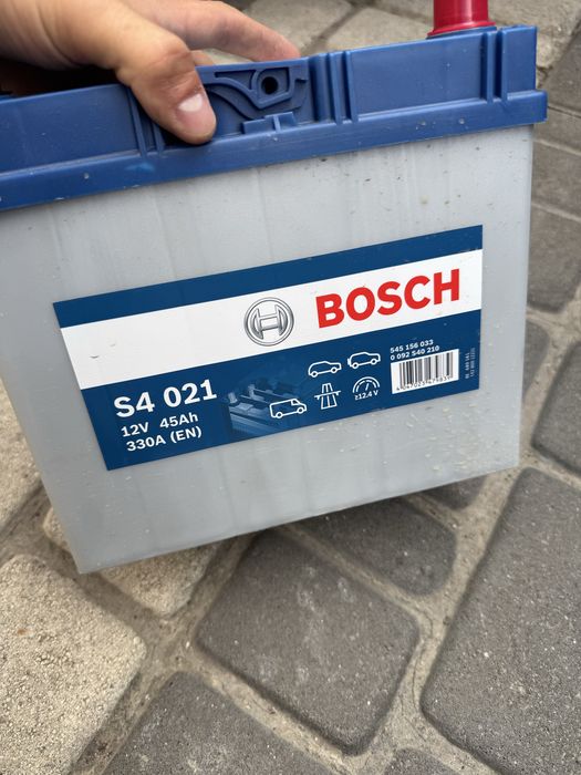 Акумулятор Bosch S4 021 12V 45Ah 330A (EN)