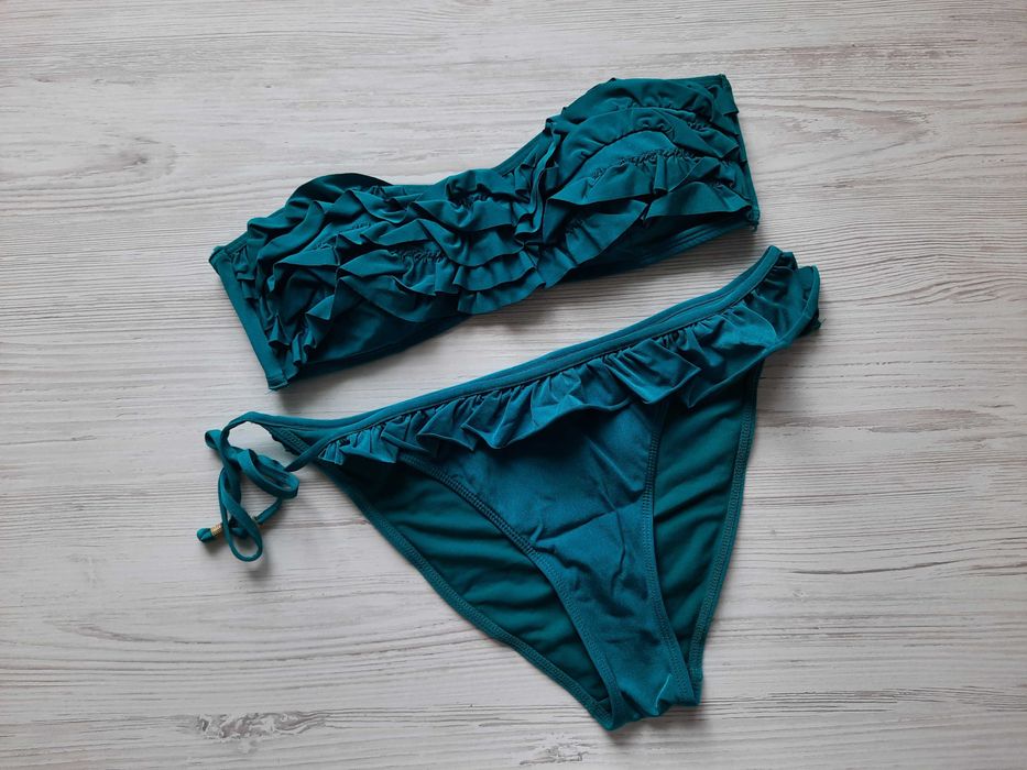 Изумрудный зеленый купальник бандо H&M на фигуру груша без пуш-апа S L