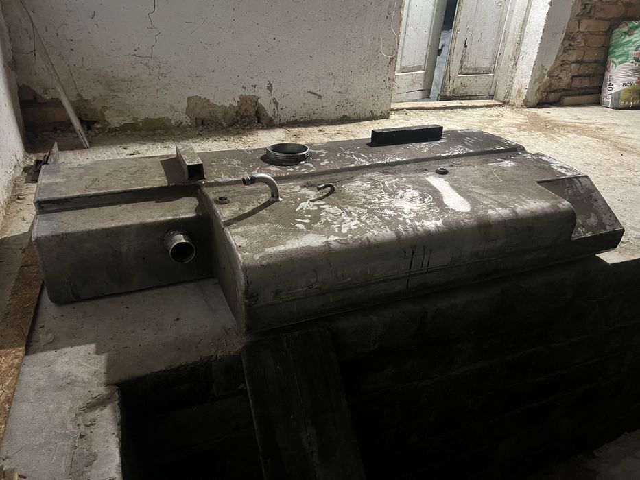 Збільшений паливний бак 240л на спрінтер LT до 2006 року