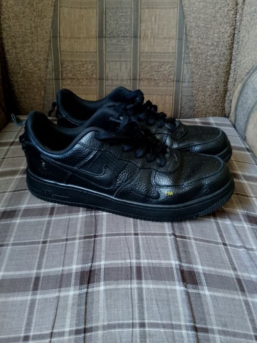 Продам красовки " найк форси"