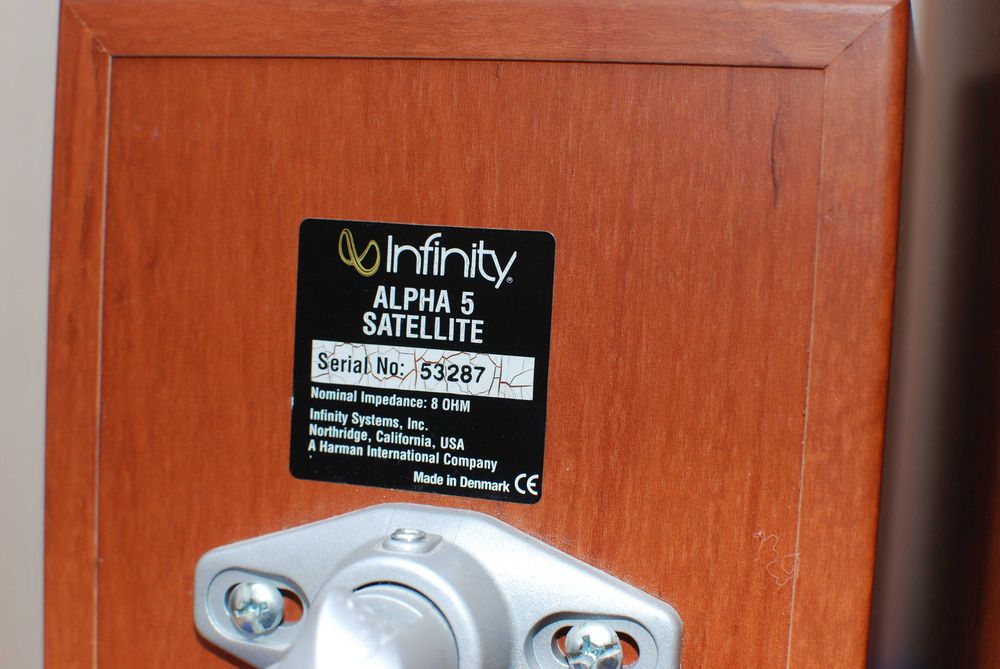 Infinity Alpha Junior subwoofer aktywny + 5 głośników satelitarnych