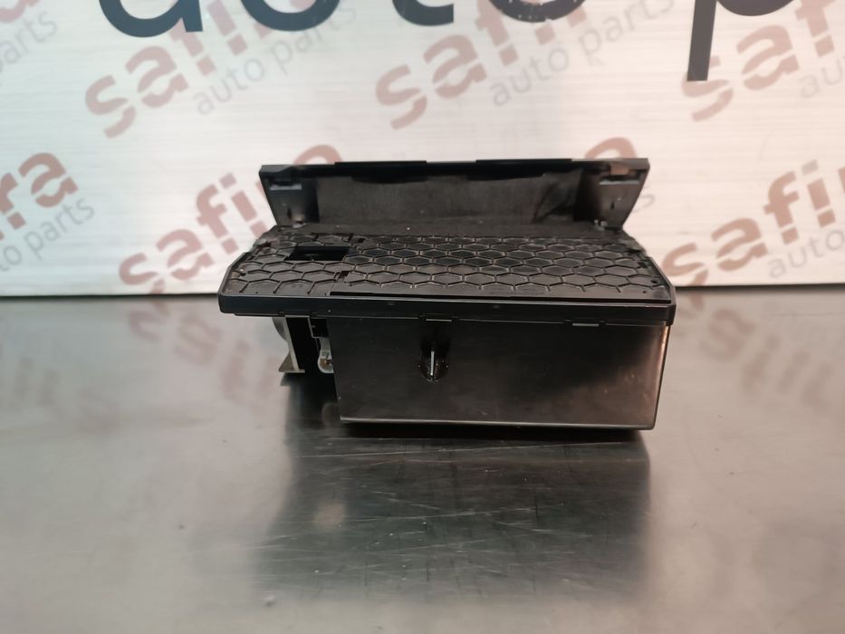 Gaveta da Consola Central VW GOLF VII - 5G1863391