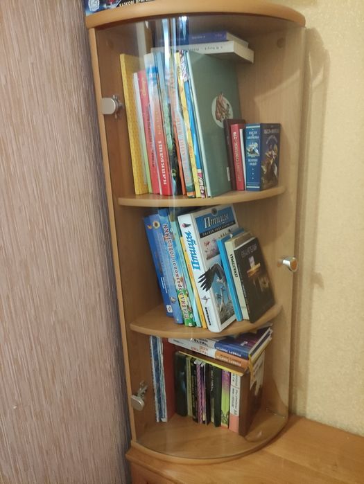 Полка кутова, скляна вітрина ,стелаж на книжки, посуд