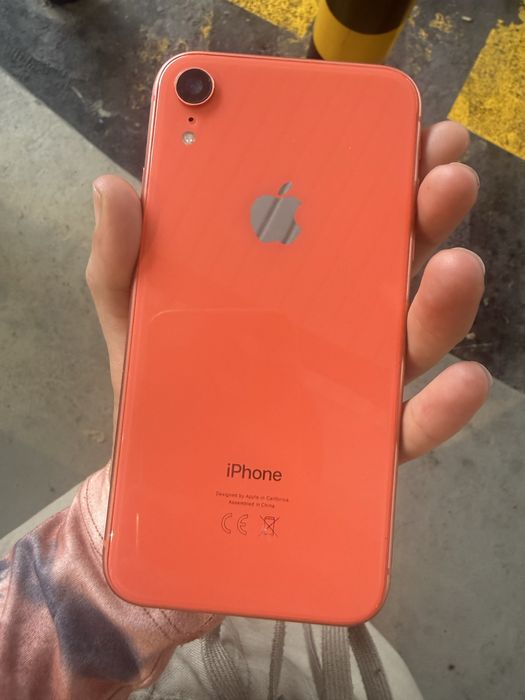 Iphone xr 64gb.