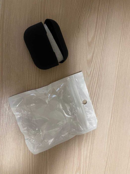 Резиновый силиконовый чехол для наушников Apple Airpods Pro-Pro2