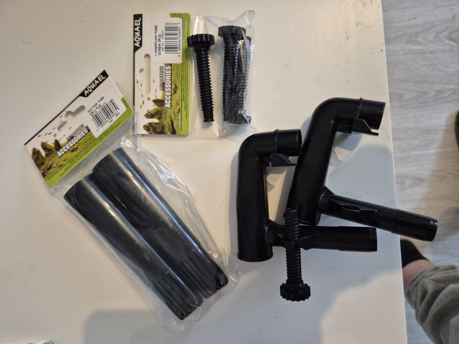 Części zamienne Aquael Versamax FZN 1/2/3 - Zestaw rurek i śrub
​Opis: