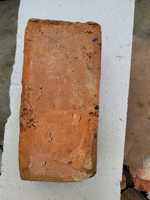 Sprzedam cegłę czerwoną