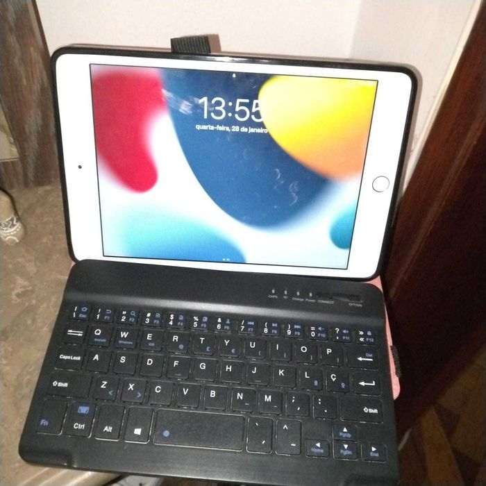 iPad Mini 4 64gb WiFi+Cellular Space grey c teclado bluetooth e capa