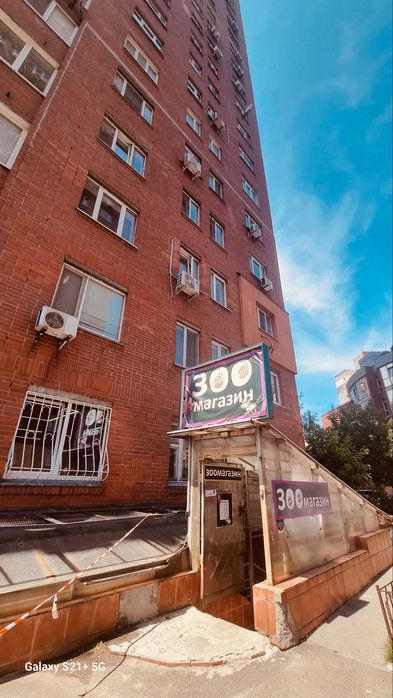 Продам помещение 177 кв.м. на ул.Анні Ахматовой 13,Позняки