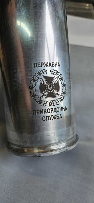 Гравіровка на металі , пластику,дереві, фанері .