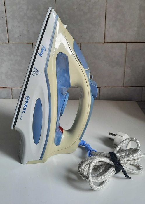 утюг First FA-5628-4-BU