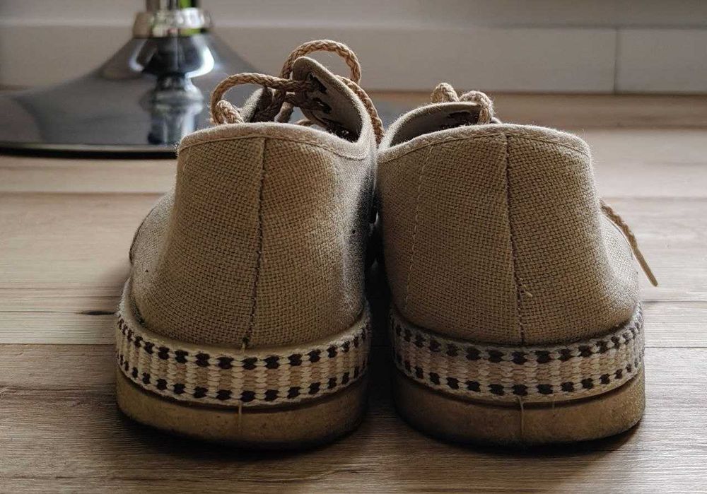 Lekkie buty / espadryle męskie sznurowane Made in Italy – rozmiar 43