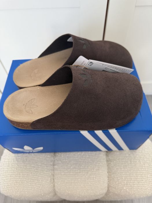 Skórzane klapki Adidas Mule roz, 37
