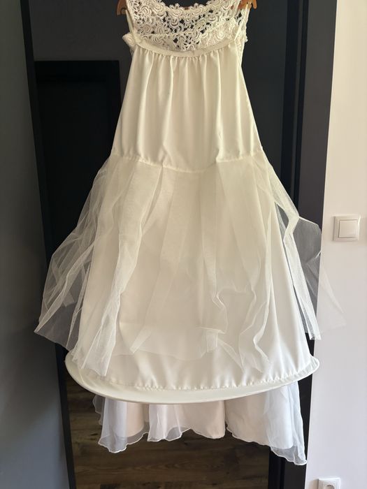 Suknia ślubna xs z halką kołem ecru na 164 plus obcas 10 cm
