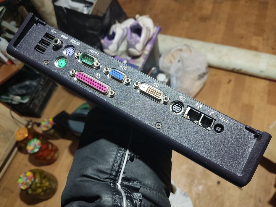 Док станція Dell PR01X стан нової.з Германії.