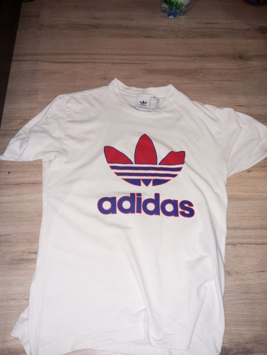 Футболка адідас біла