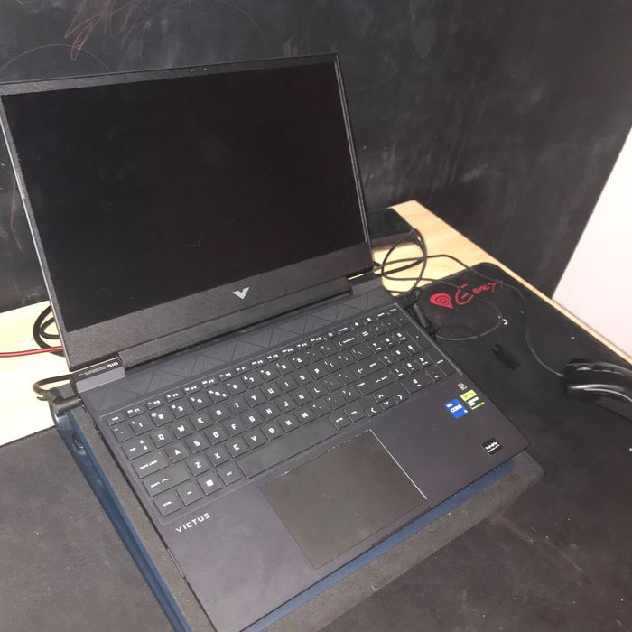 Sprzedam Laptopa