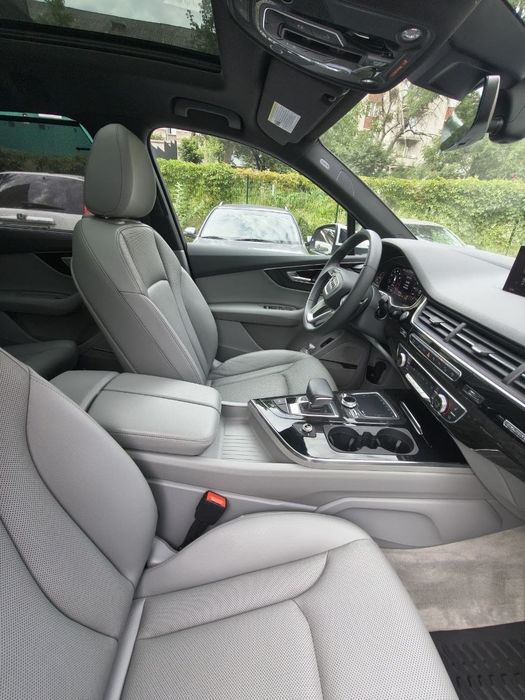 Audi Q7 2019 VIN WA1VAAF71KD034046 фото оголошення 12 з 24