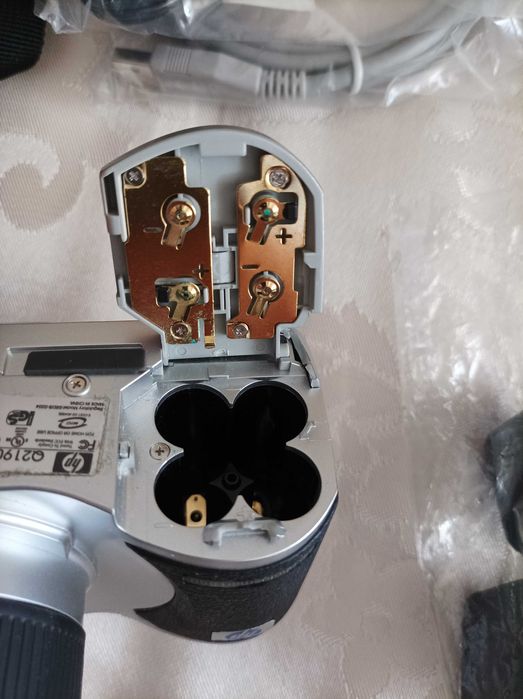 Digital Camera / Rocktrail Binoculars / Air Pump64584500824194121