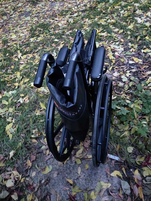 Візочок інвалідний, складаний, майже не був у використанні