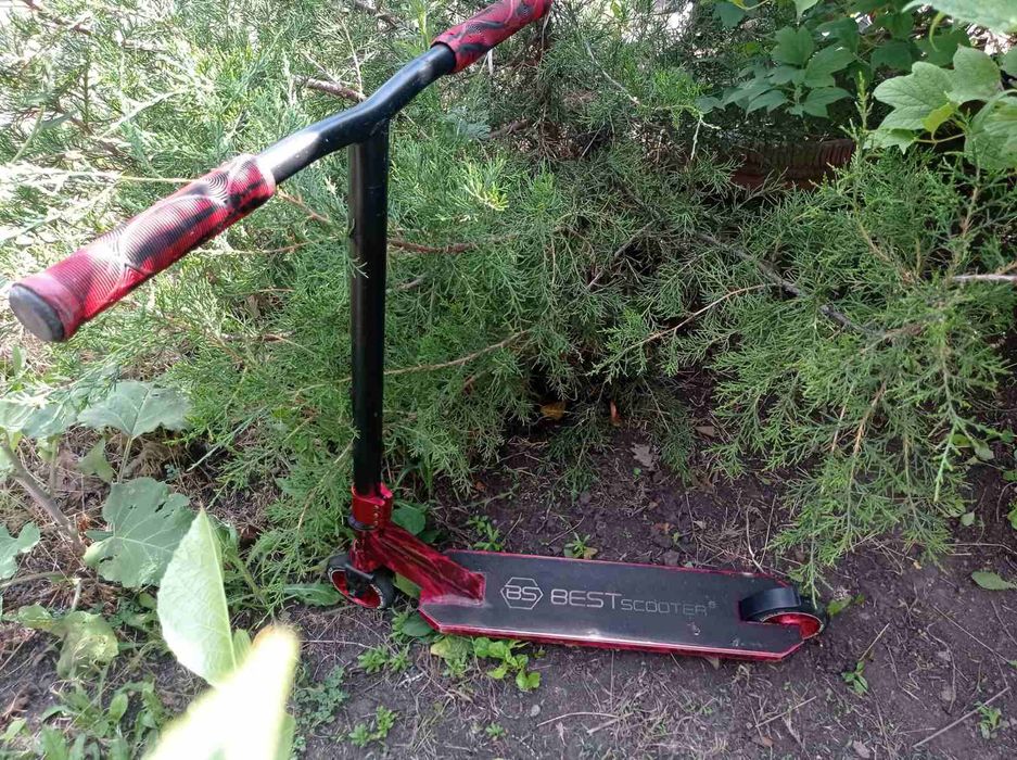 Трюковий самокат