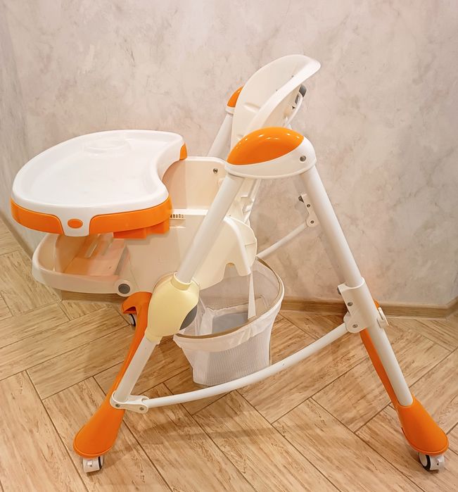 Стільчик для годування