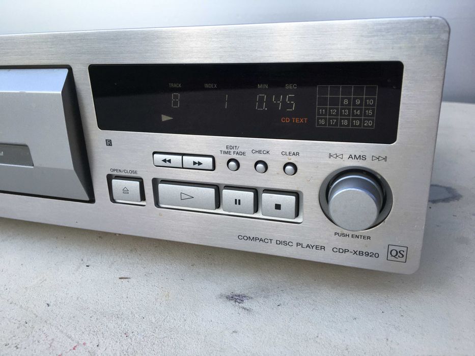 Odtwarzacz CD Sony CDP-XB920 QS Srebrny