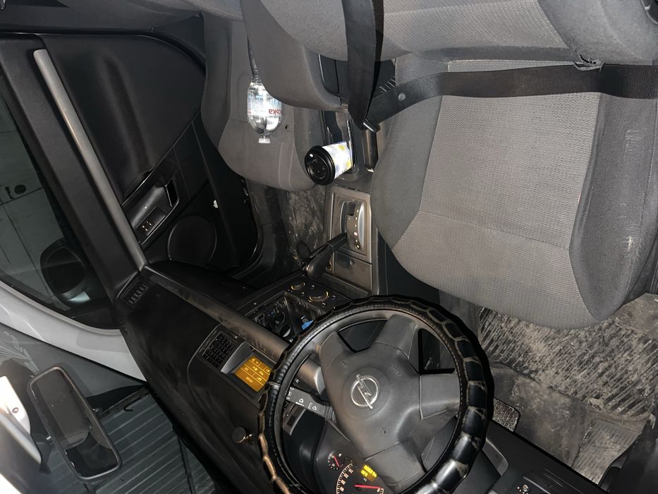 Opel вектра Ц 2005 г мотор 2.2 дизель