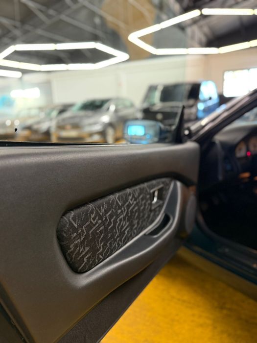 Carro clássico irrepreensível