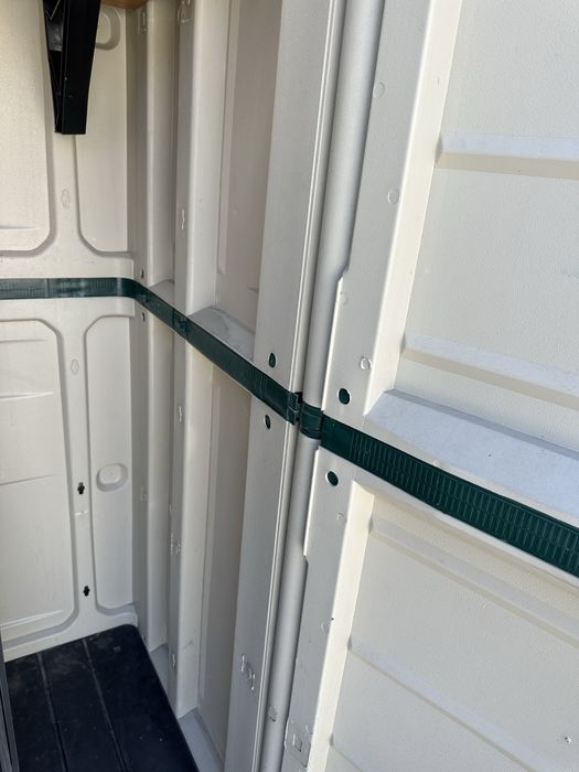 Abrigo armário em resina para exterior ou para zonas fechadas