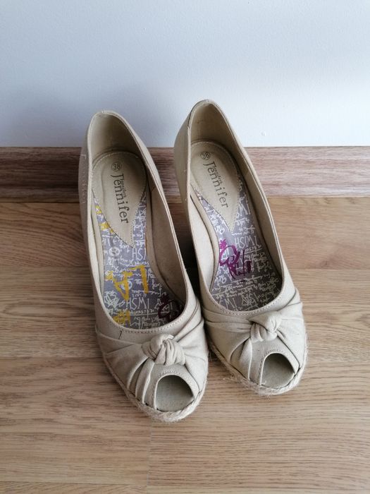 Buty na koturnie półbuty jennifer ccc rozmiar 38