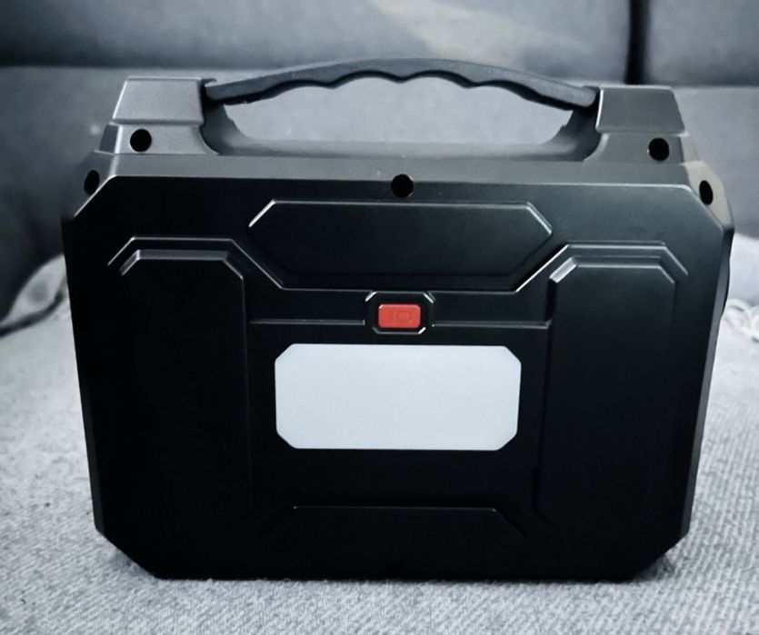 Power Bank R100 + panel solarny