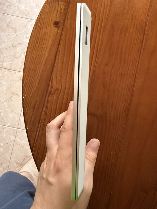 Microsoft Surface Laptop Go 10th Gen. (Com estojo da TUCANO)