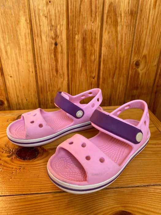 Crocs c9 рожеві сандалі