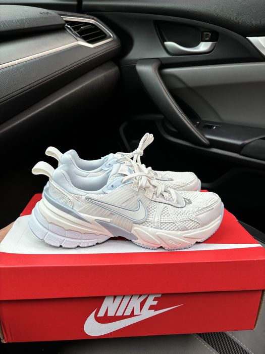 Женские Nike V2K Run Новые  Оригинал