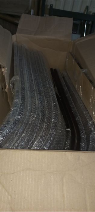 Дерев'яні та пластикові накладки на бильця м'яких меблів,  різні розміри