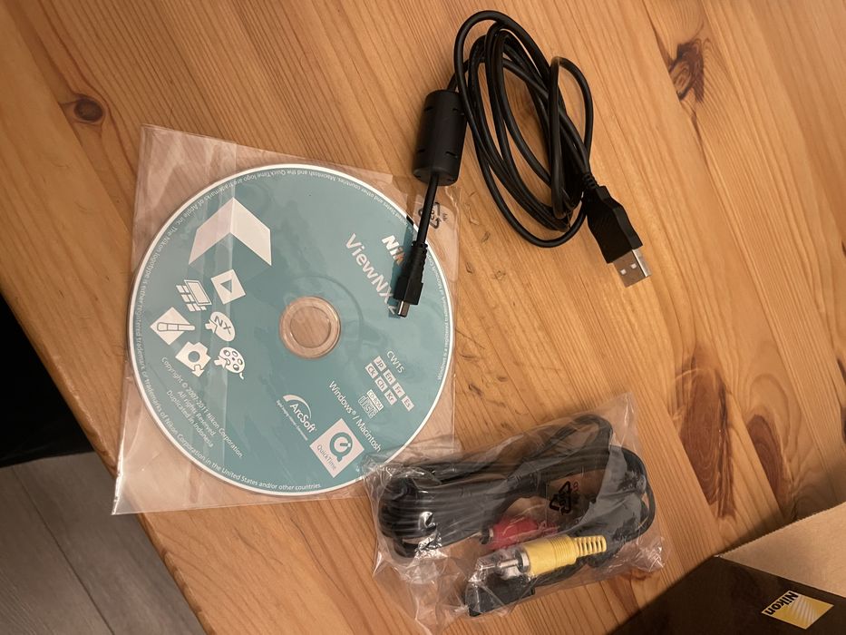 Фотоапарат Nikon Coolpix P7100