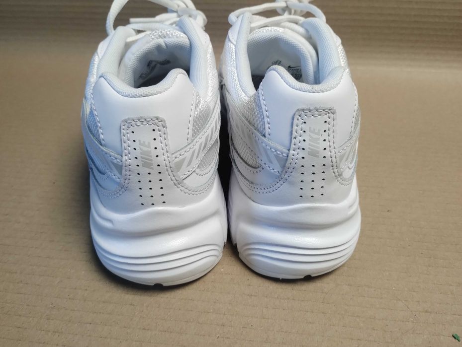 buty sportowe Nike initiator  38,5 nowe
