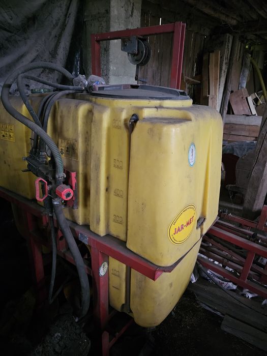 Opryskiwacz 600L nowa pompa