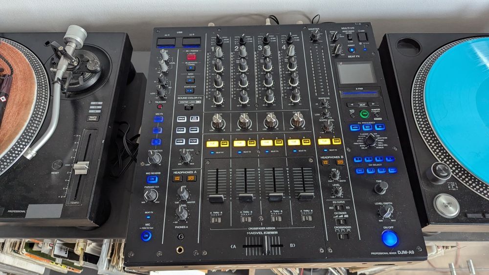 Pioneer DJM A9 mikser