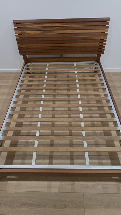 Cama de casal 1,50 x 2,10