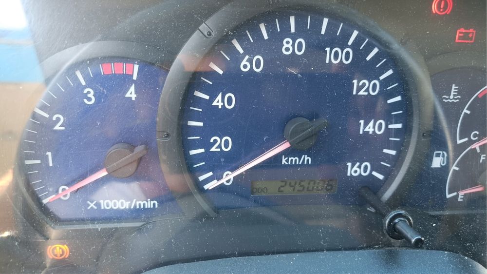 Mitsubishi Fuso Canter 06/2009 | 245.000 km | Caixa fechada | 3.500 kg