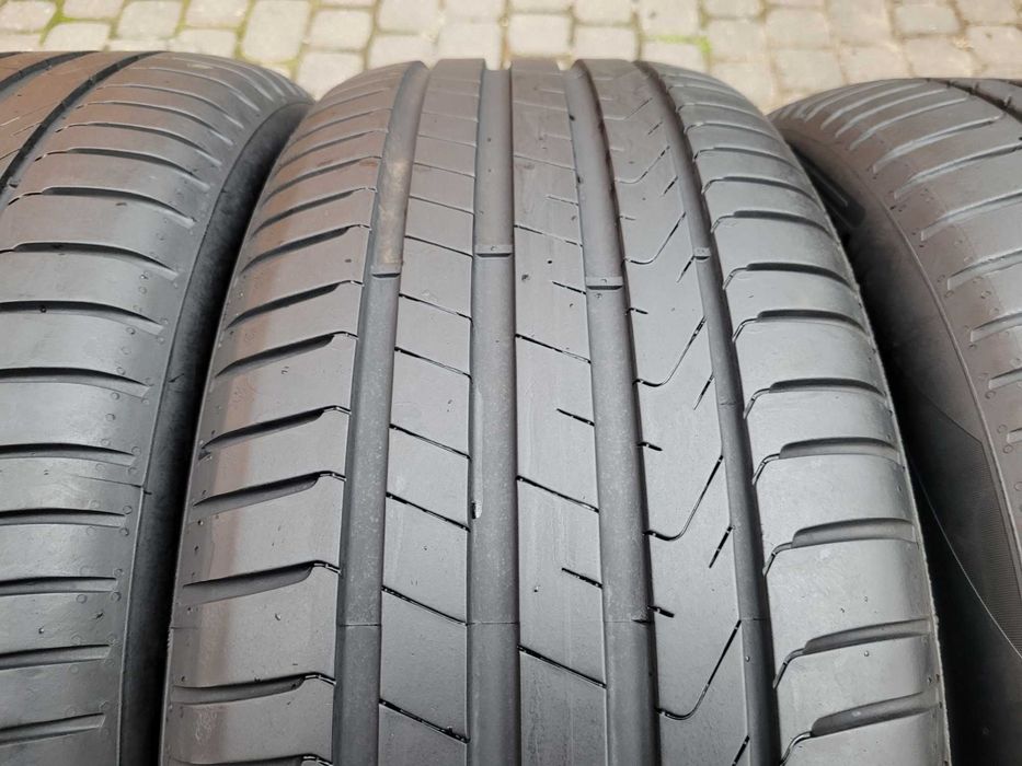 245 / 50 R   19   Pirelli     Lato/ Komplet
