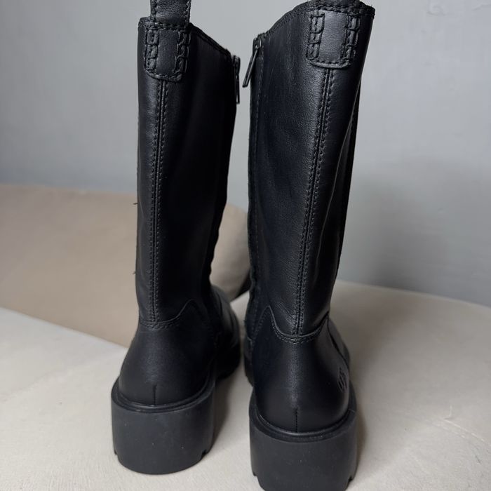 Жіночі черевики UGG