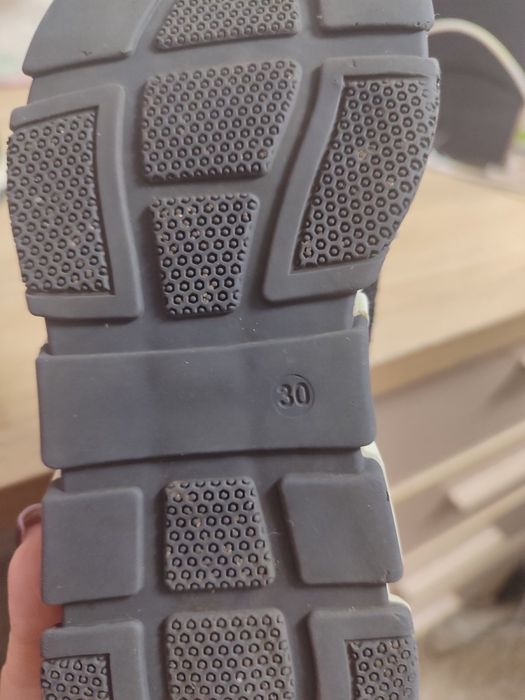 Кросівки баленсіаго дитячі