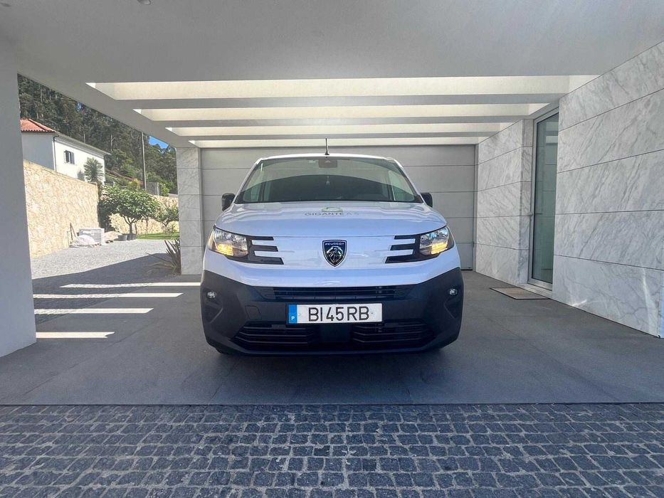 Carrinha Peugeot Partner Standard 1.5 BlueHDI