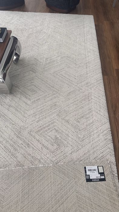 Carpete 2,40x3,40 em excelente estado de limpeza