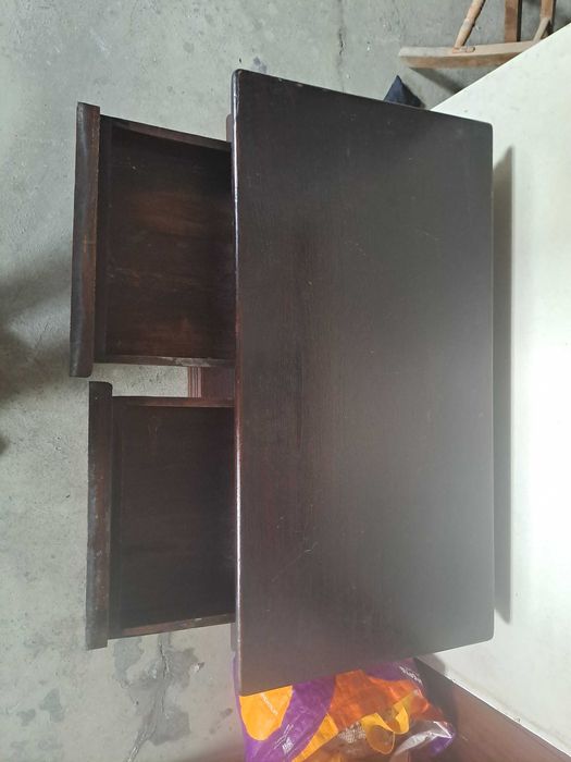 Solid wood coffee table – with shelf and drawers64286444573187122